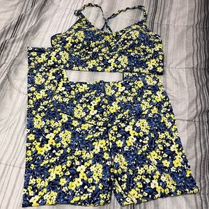 Sports bra and leggings